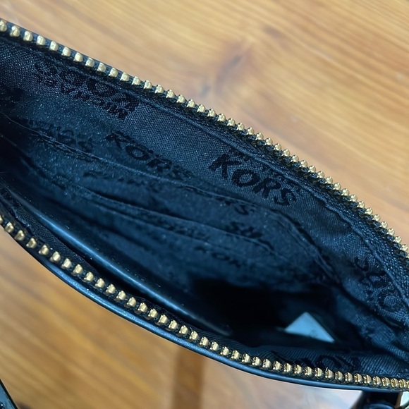 Michael Kors wristlet wallet Black Patent Leather Classic Signature big logo Bag - Picture 6 of 9